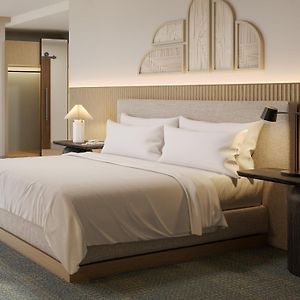 Junior King Suite Open Floor Plan